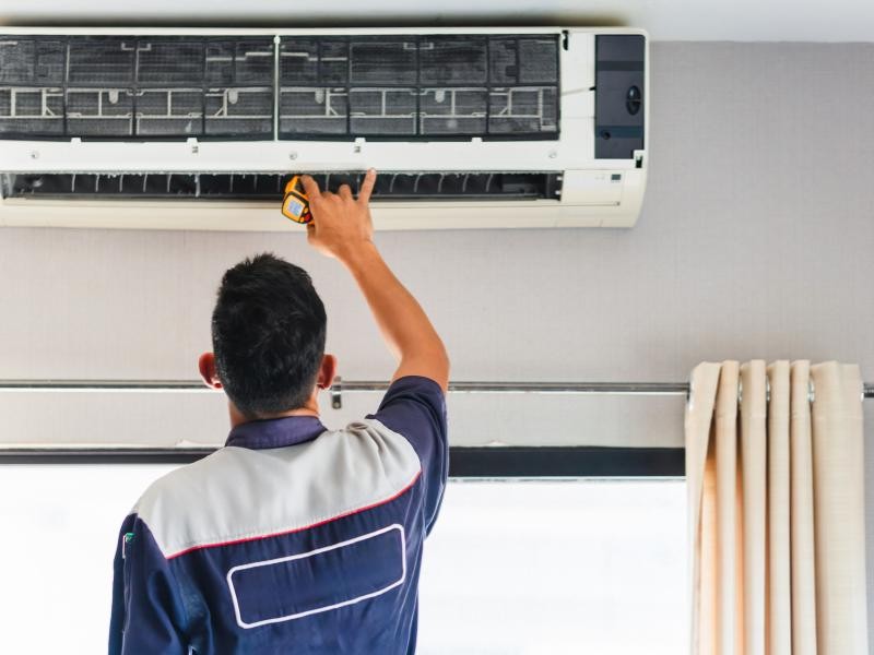 COMO FUNGOS E BACTÉRIAS PODEM PROLIFERAR EM SISTEMAS DE CLIMATIZAÇÃO?