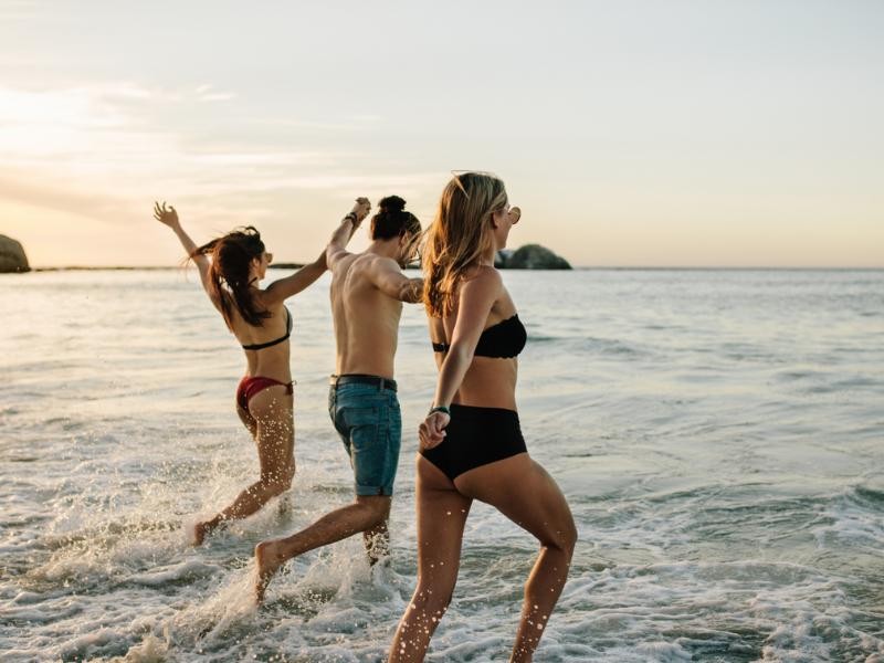 FÉRIAS E A QUALIDADE DA ÁGUA: SAIBA O QUE CONSIDERAR ANTES DA VIAGEM