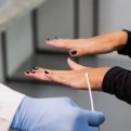analise-microbiologica-em-maos-de-manipuladores-em-porto-alegre-rs
